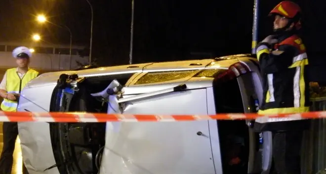 Auto carambola a Ponte Palermo
