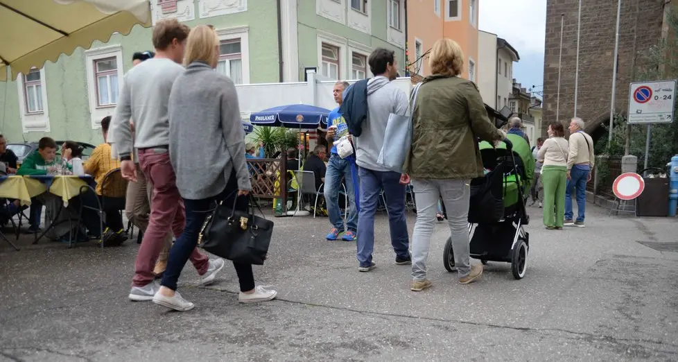 In piazza Duomo si tornerà all’antico: addio all’asfalto