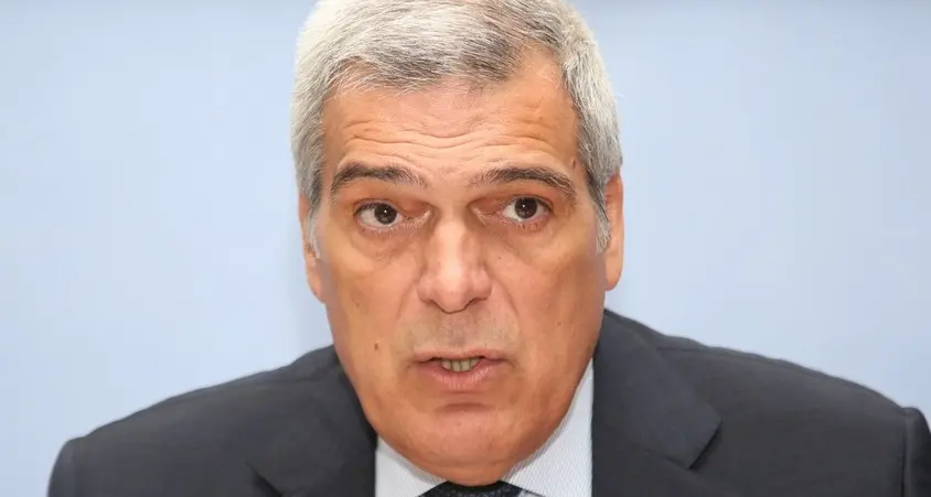 Nuovi posti per i profughi ma resta lo stop al confine