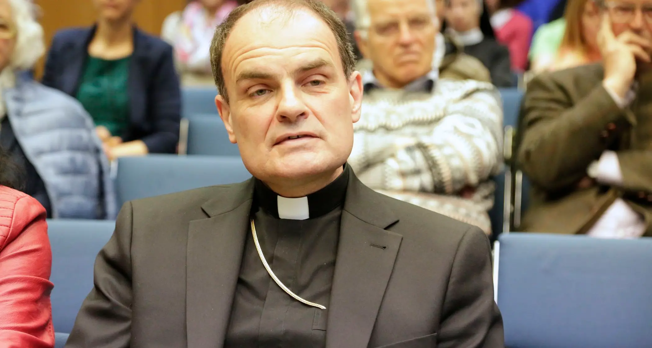 Il vescovo: \"Nostra responsabilità prevenire gli abusi sessuali\"