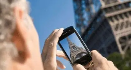 Consumatori: si abbassano i costi del roaming nell’Ue