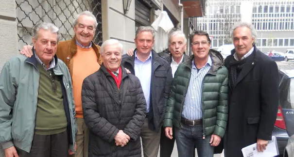 Le Vecchie glorie in diretta dal microfono di Pizzul
