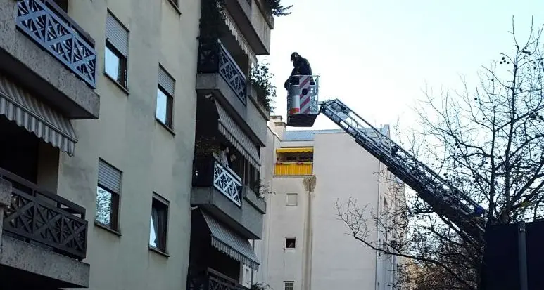 Bolzano, perdita di gas in via Sassari: intervengono i pompieri