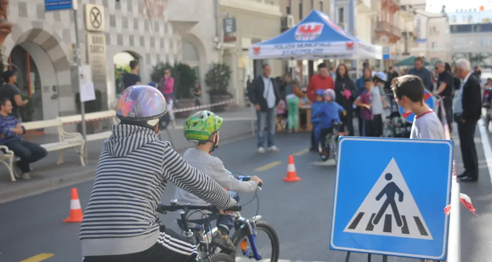 Le strade diventano medievali