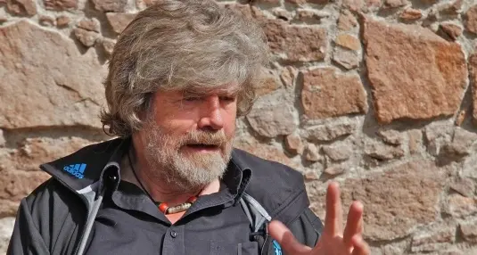 Messner: «C’è da arrabbiarsi con l’Austria»