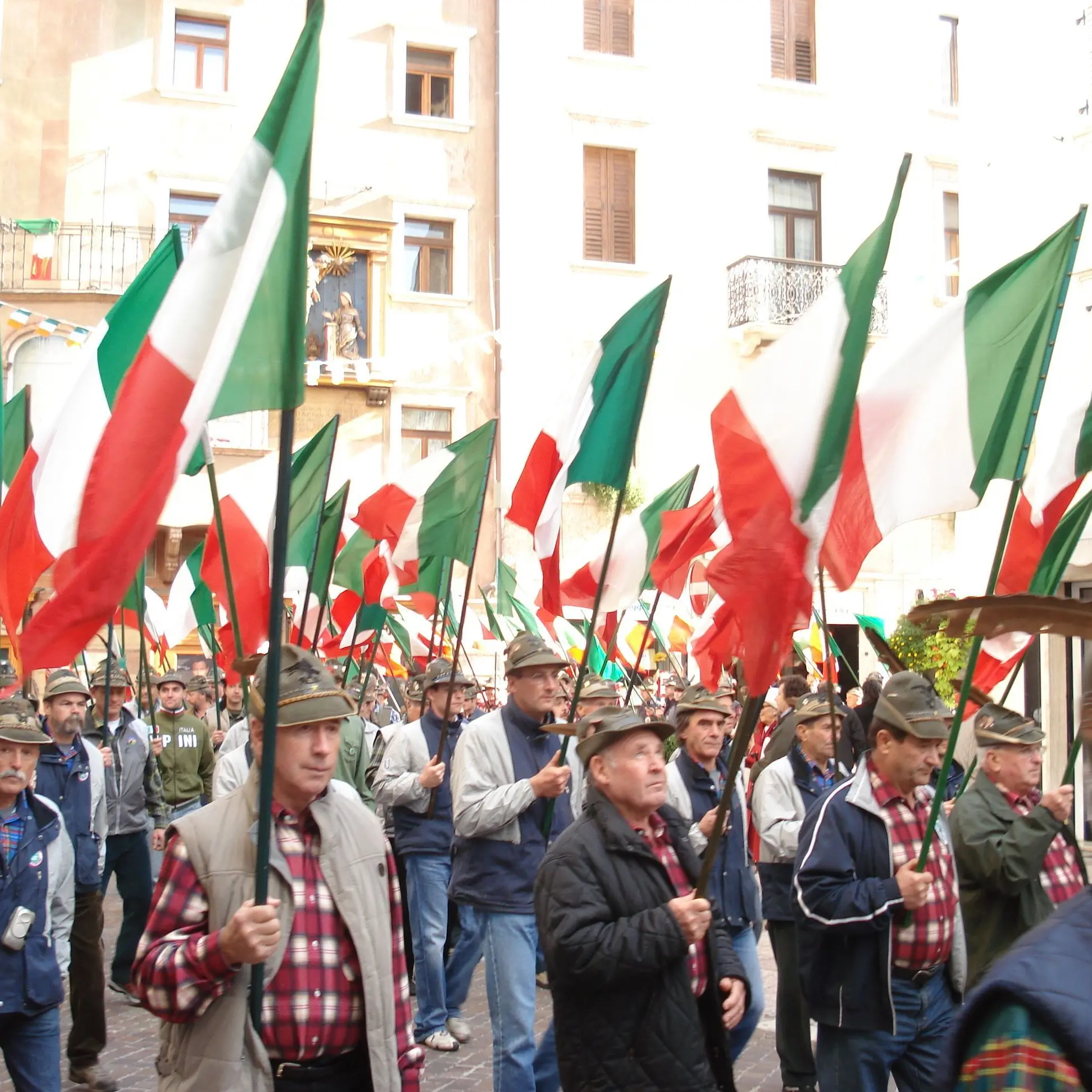 Grande Guerra, la Provincia di Bolzano si rifiuta di esporre il tricolore