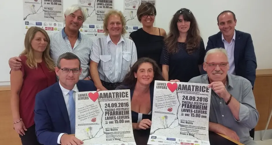 Tavolata per aiutare i terremotati