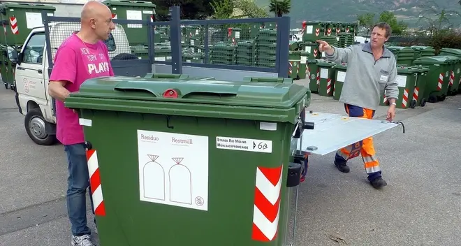 Bidoncini, Seab ne svuoterà 3500 a notte