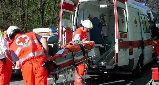 Scontro frontale in Venosta, due feriti gravi