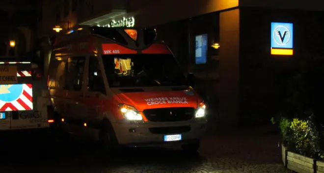 Tre giovani feriti dopo il rave party nella galleria abbandonata