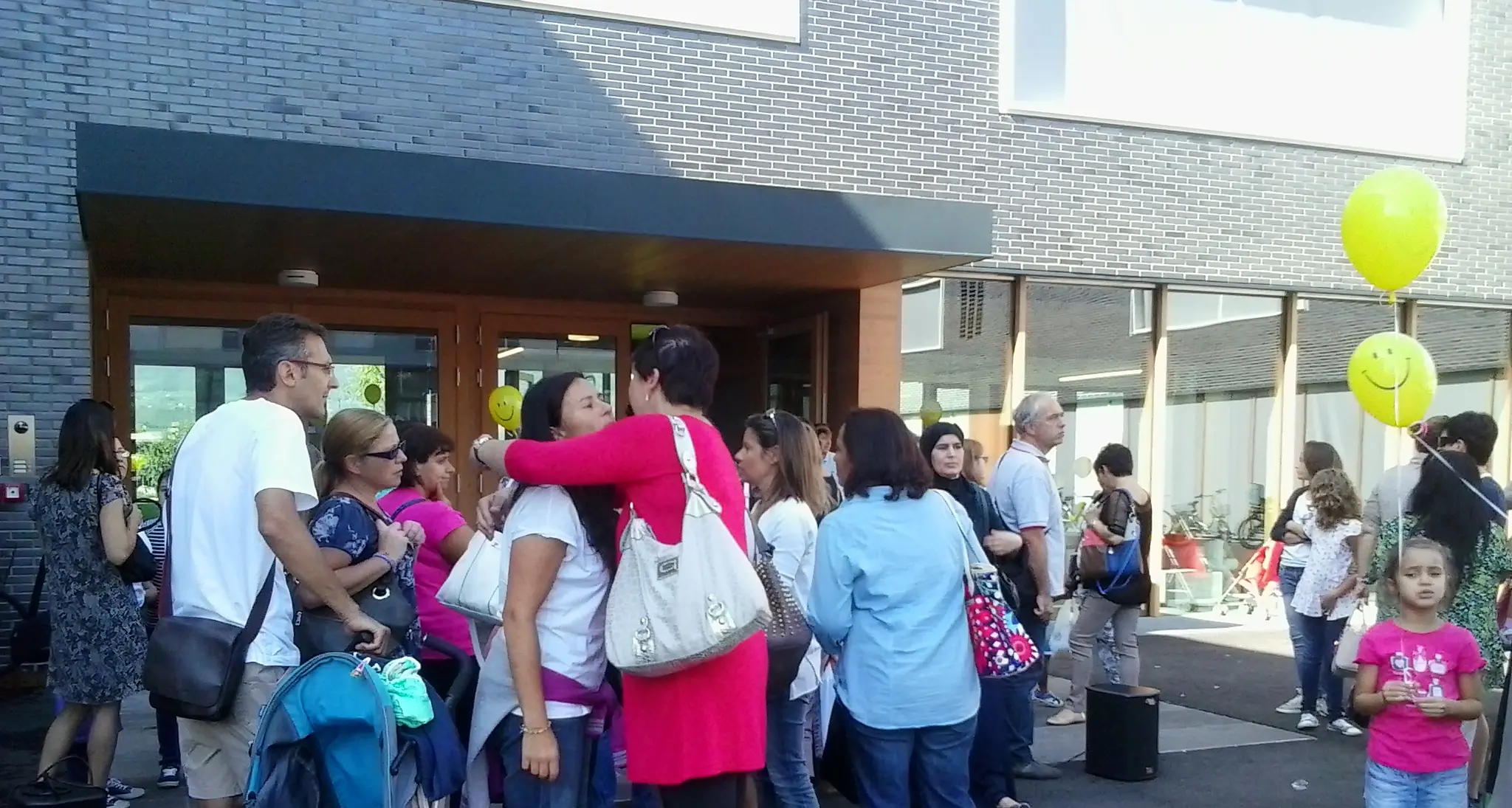 Bolzano: aperta a Firmian la nuova scuola elementare, insieme bambini italiani e tedeschi