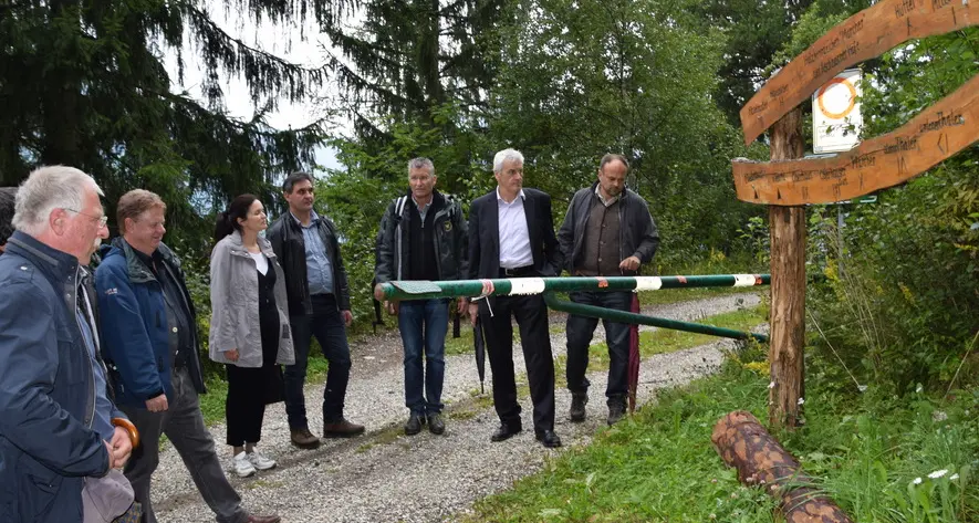 A Rio Lagundo un sentiero rivela i segreti del bosco