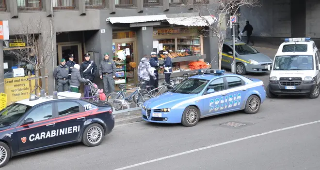 Rimosse 18 bombole in via Garibaldi