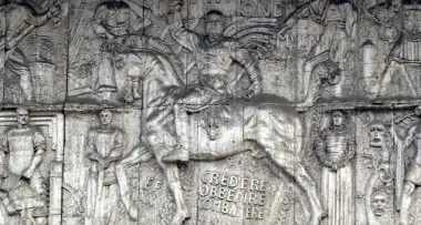 BOLZANO - IL CASO MONUMENTISvolta di Durnwalder: copriamo il Duce. Tommasini spinge per il compromesso / SONDAGGIO