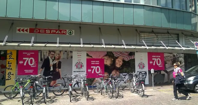 Al posto di Trony e Sportler arriva l’outlet delle grandi firme