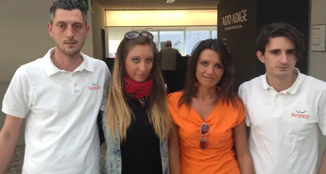 I negozi «Wind» chiusi per paura delle minacce