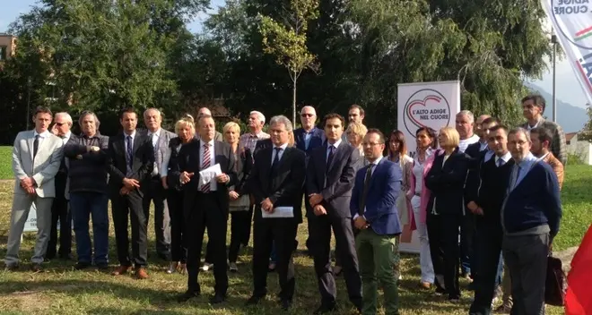 L’emergenza lavoro e le spese folli i temi chiave per «Alto Adige nel cuore»