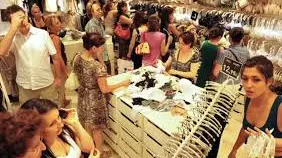 Bolzano, la rivincita delle commesse: \"A Pasquetta non lavoriamo\"