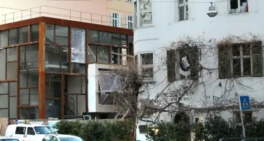 Il Ca' de Bezzi rinasce con una maxiteca di acciaio e cristallo