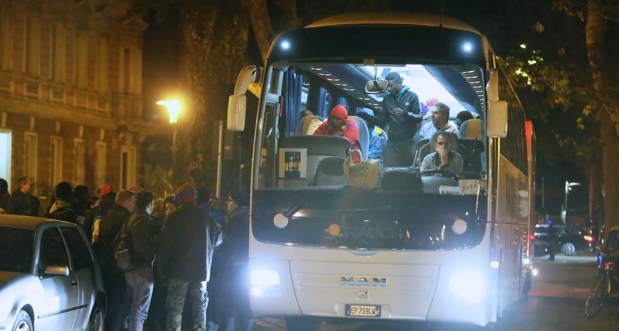 Bolzano: i profughi hanno accettato il trasferimento nel Lazio e sono partiti