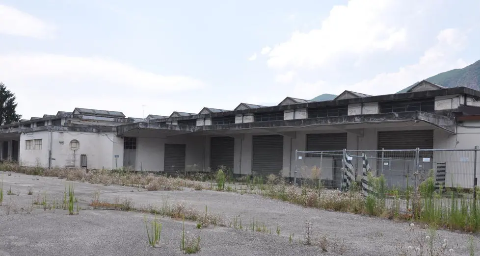 Magazzino di via Stazione C’è l’offerta del Comune