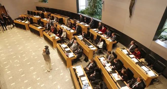 Un fondo per il lavoro coi soldi dei vitalizi