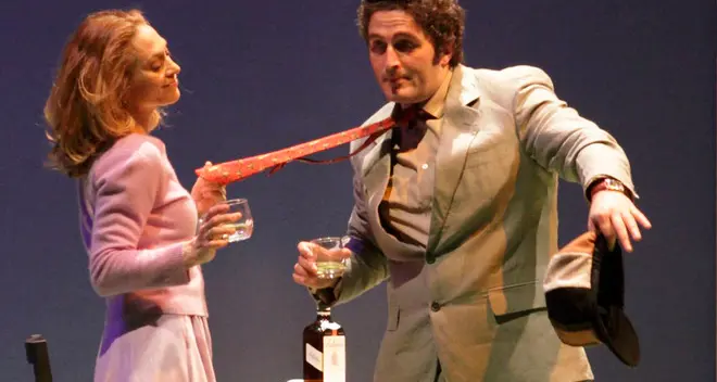 Teatro Stabile, doppio appuntamento con la commedia “Exit”