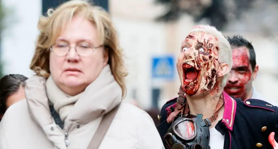 La marcia degli zombie invade il centro storico