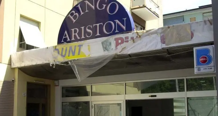 Una minore nella sala giochi Bingo a rischio chiusura