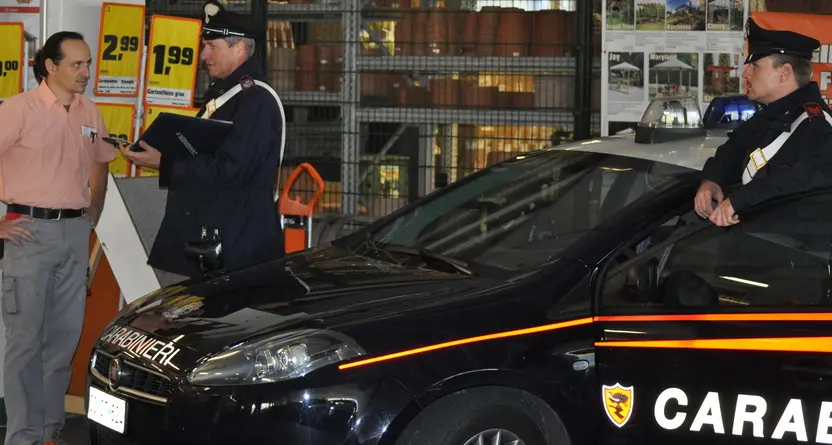 Rapinatore all’Obi per 30 euro