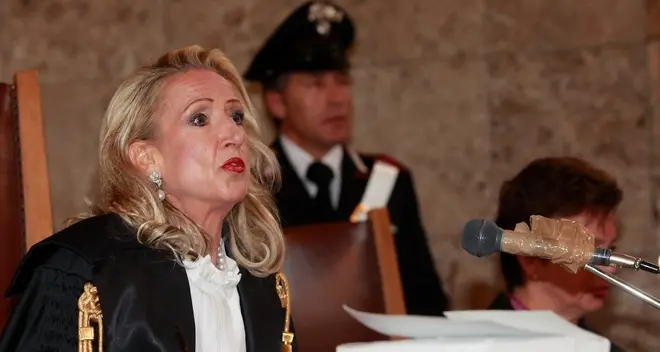 Si innamora della dipendente condannato a 3 mesi per molestie