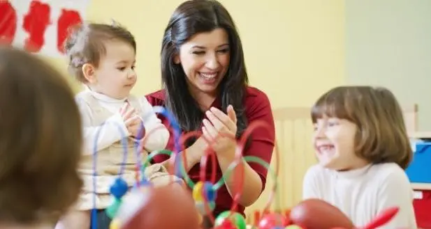 Via libera alle domande per il bonus babysitter