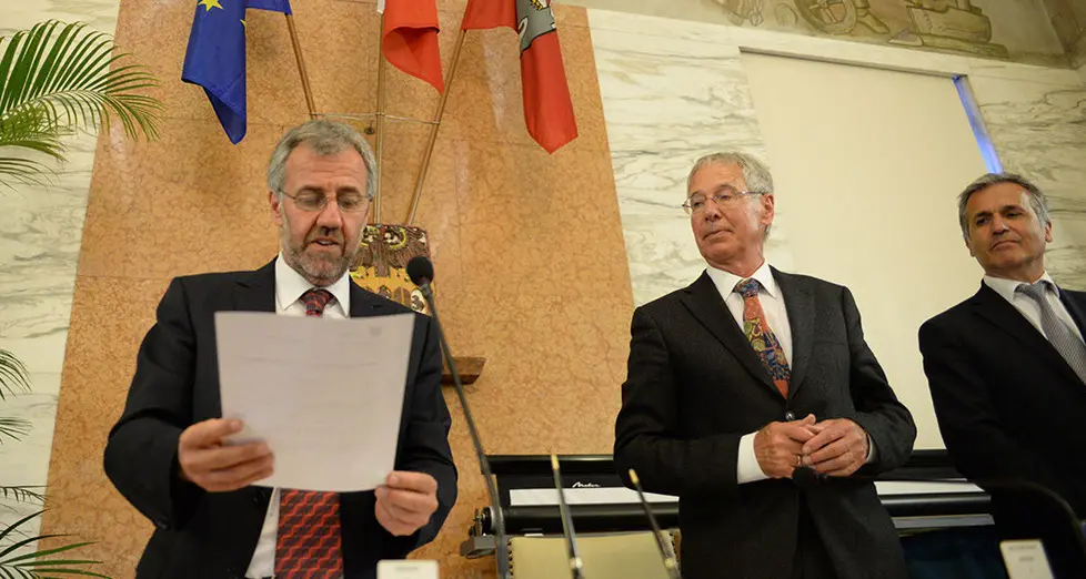 Democrazia partecipativa, polemica sul progetto