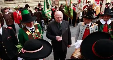 Gli Schützen fanno gli auguri a Durnwalder