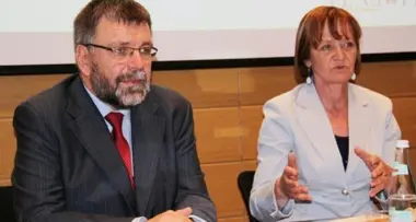 Tappeiner: «Bond provinciali entro un anno»