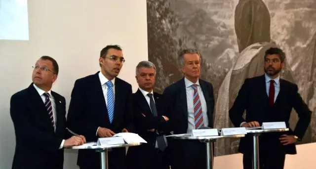 Sel-Aew, nasce una nuova società da 1,422 miliardi