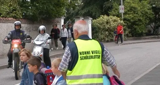 Papà e nonni vigili: col nuovo calendario saltiamo le ferie