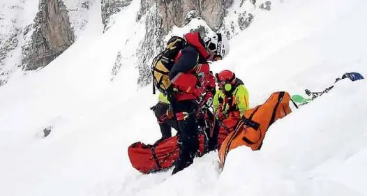 Campiglio, due altoatesini e un trentino travolti dalla valanga: tre minuti di paura