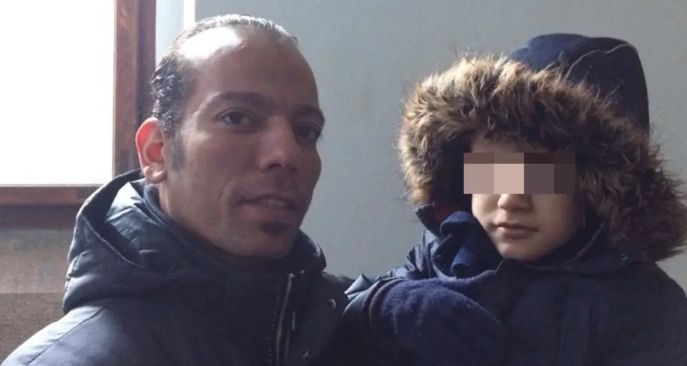 Due notti al gelo per un bimbo autistico