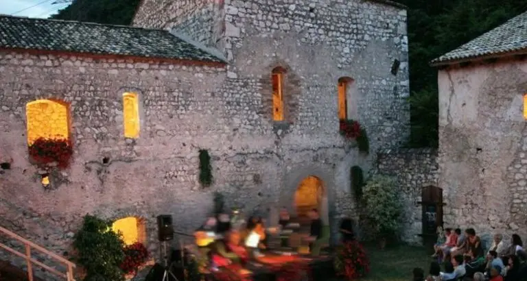 Egna, 300 euro l’ora per sposarsi al Klösterle