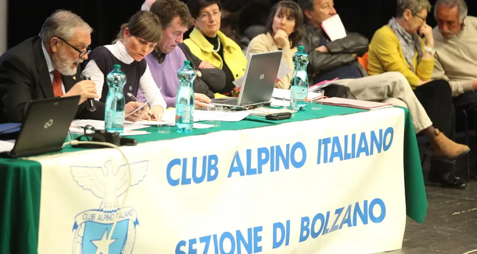 Cai, pressing contro l’accordo al ribasso