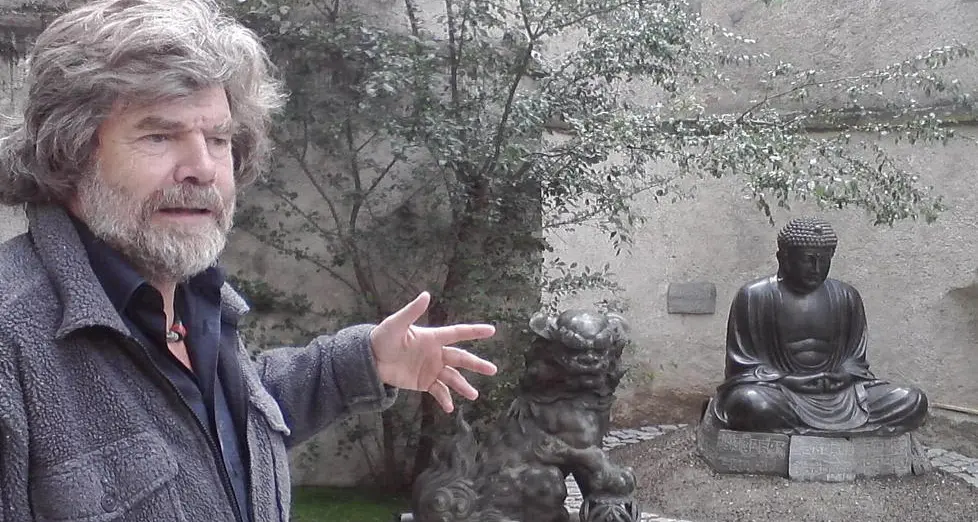Alle ceneri dei defunti ora ci pensa Reinhold Messner