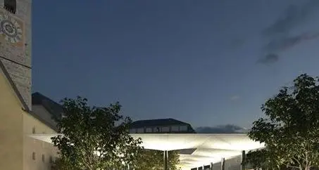 Brunico accende le luci sulla sua nuova piazza