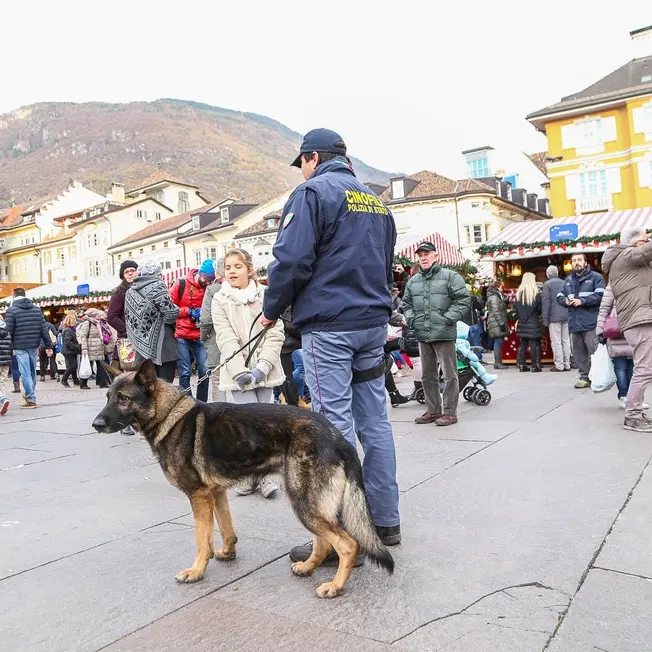 Mercatini altoatesini blindati per il Ponte dell'Immacolata