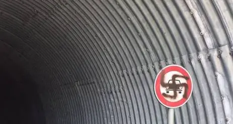 Dal sindaco la taglia per trovare i vandali: «Vanno educati»