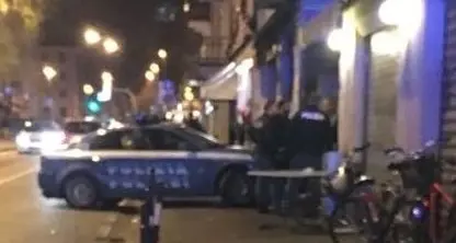 Rissa con sedie e bottiglie, 4 denunce a Oltrisarco
