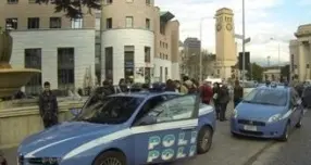 Bolzano: sassi contro la mensa e contro un poliziotto. Arrestato un richiedente asilo