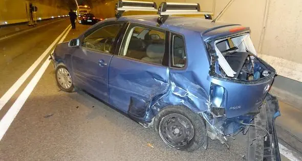 Nova Levante, scontro nel tunnel: tre feriti