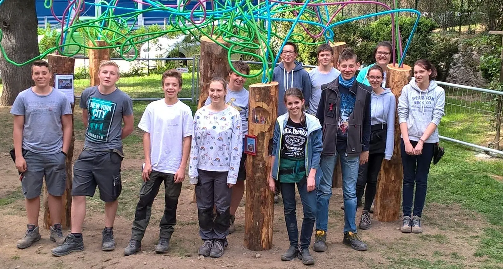 Merano, l'opera di land art degli studenti della scuola Laimburg