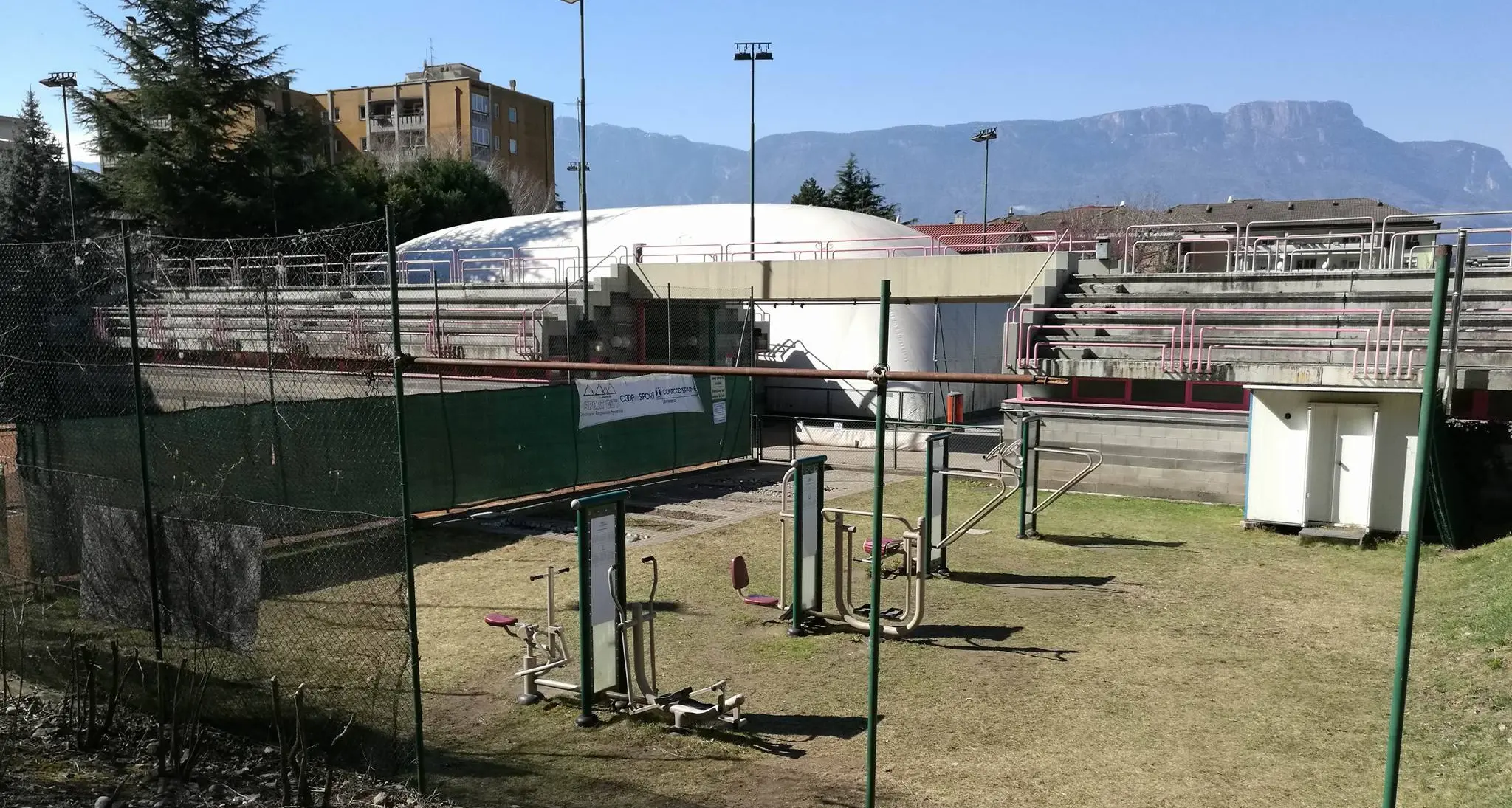 Bolzano, a Maso della Pieve la Sport City è a pezzi
